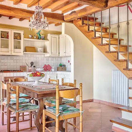 Torre Dell'aurora Apartment *